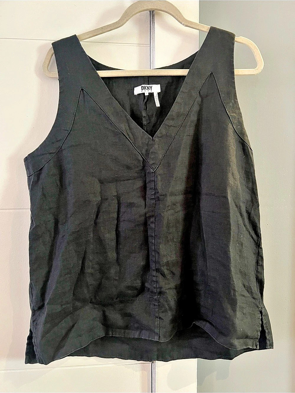 DKNY Linen V-Neck Tank in Black Size Large